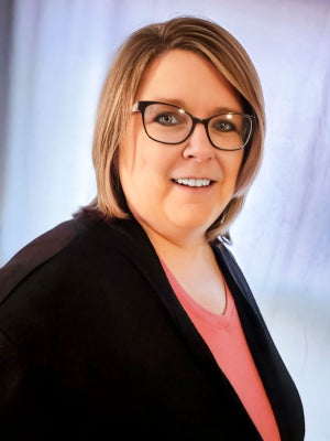 Portrait of Geanna England, Realtor®